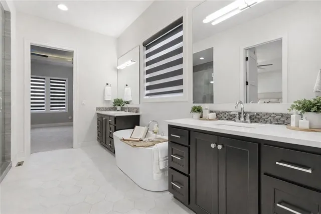 $897,500 | 8181 Valley Road, Lenexa, KS 66220