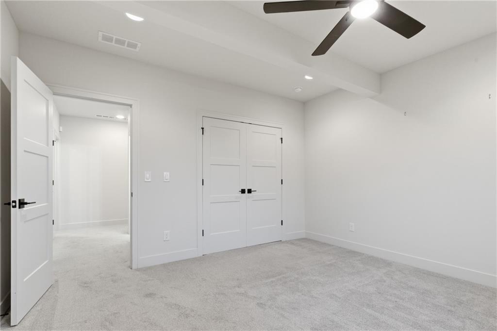 8181 Valley Road Lenexa, KS 66220 - Photo 31 of 48