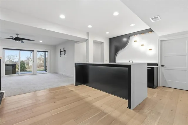 $897,500 | 8181 Valley Road, Lenexa, KS 66220