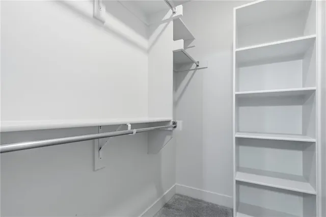 $897,500 | 8181 Valley Road, Lenexa, KS 66220