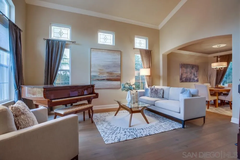 1065 Goldeneye View Carlsbad, CA 92011 - Photo 4 of 30 Gallery Image 4