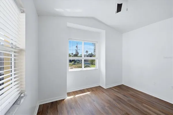 $2,195 | 3502 19th Street West, Bradenton, FL 34205