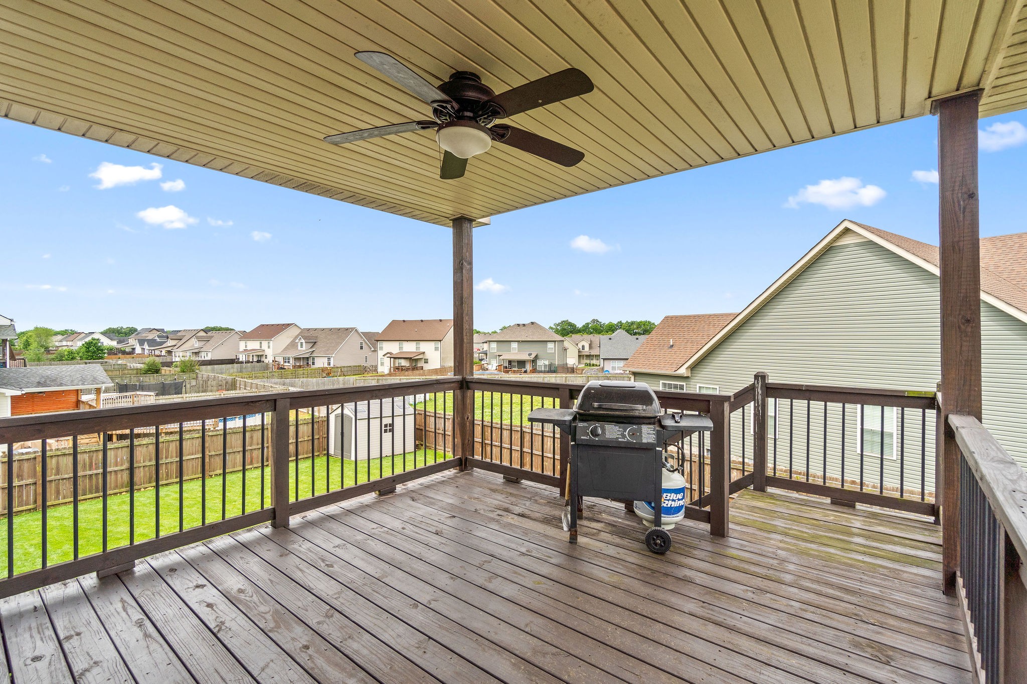3768 Suiter Road Clarksville, TN 37040 - Photo 27 of 28 a view of a balcony with furniture