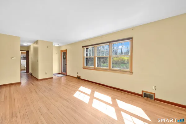 $419,900 | 36 Highland Terrace, Essex, CT 06442