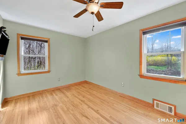 $419,900 | 36 Highland Terrace, Essex, CT 06442