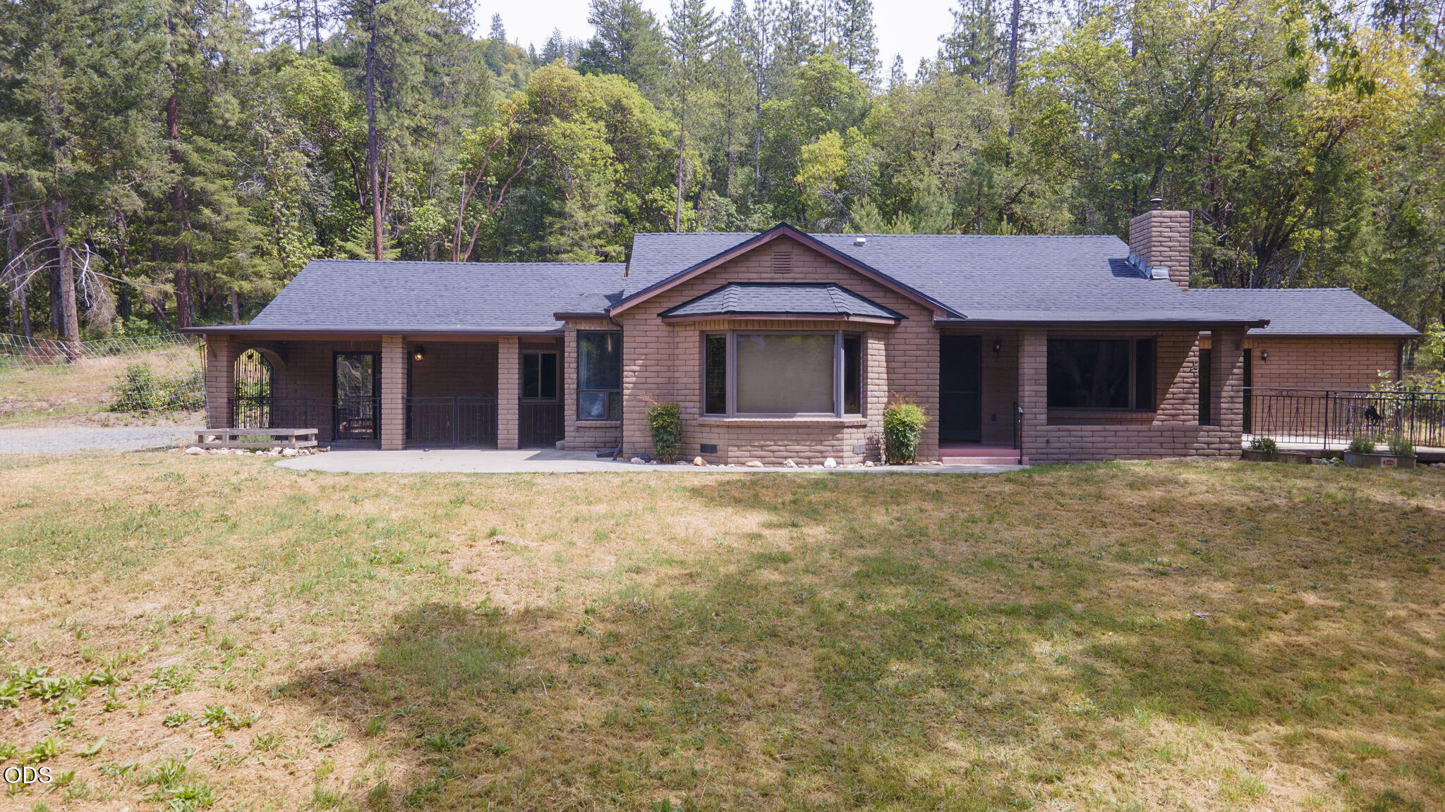 782 Covered Bridge Road Rogue River, OR 97537 - Photo 1 of 44