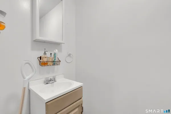 $569,900 | 30 Stoneycrest Drive, Meriden, CT 06450
