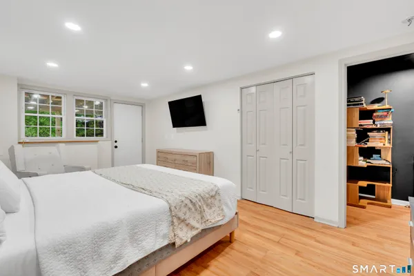 $569,900 | 30 Stoneycrest Drive, Meriden, CT 06450
