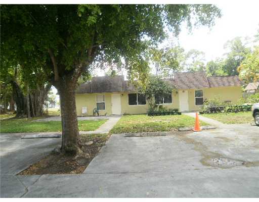 345 Haverhill Road, Unit A3 West Palm Beach, FL 33415 - Photo 1 of 8 Primary Photo