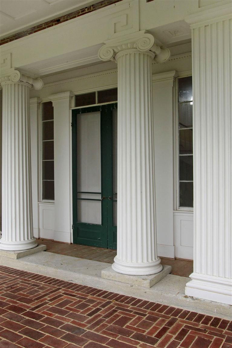 3975 Lemons Mill Road Lexington, KY 40511 - Photo 8 of 46 Column Detail
