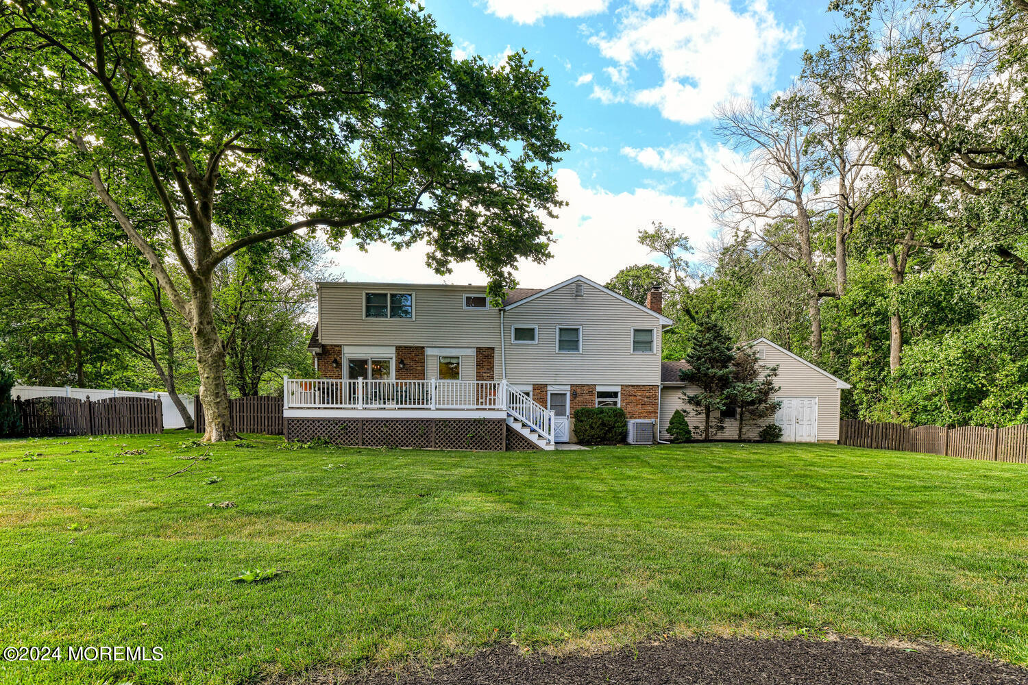 38 Carolyn Road Little Silver, NJ 07739 - Photo 6 of 31 38 Carolyn Rd Little Silver NJ-large-035