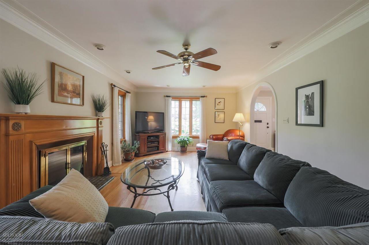 789 Pemberton Road Grosse Pointe Park, MI 48230 - Photo 9 of 42