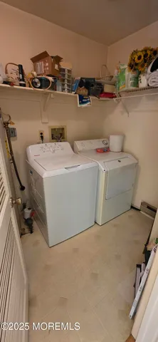 a view of utility room