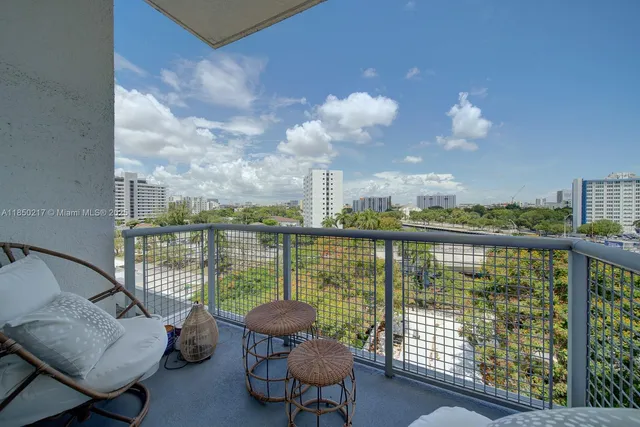 $349,000 | 10 Southwest South River Drive, Unit 708, Miami, FL 33130
