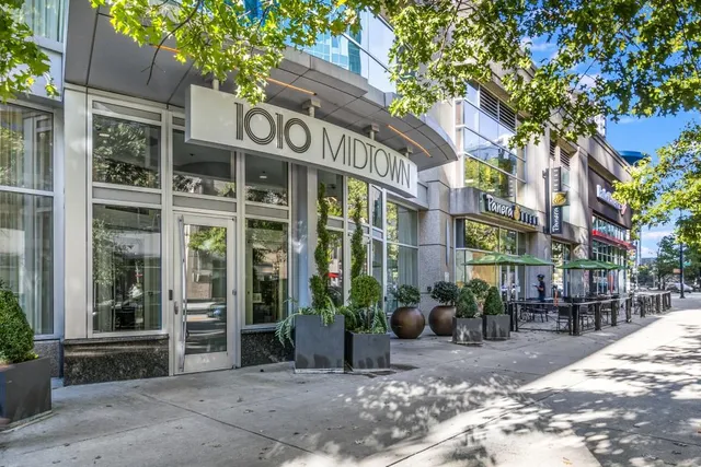 $3,100 | 1080 Peachtree Street Northeast, Unit 1004, Atlanta, GA 30309
