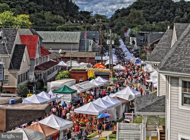 $999,950 | 229 Mill Street, Occoquan, VA 22125