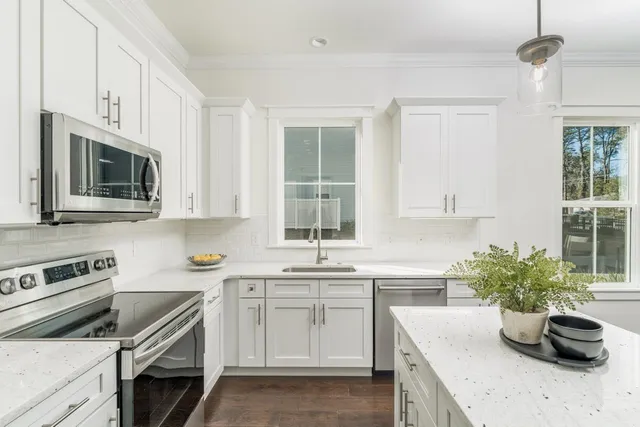 $3,500 | 415 Glenview Drive, Tallahassee, FL 32303