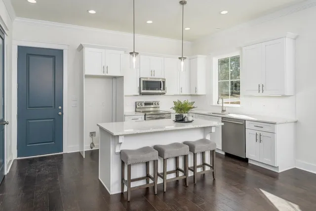 $3,500 | 415 Glenview Drive, Tallahassee, FL 32303