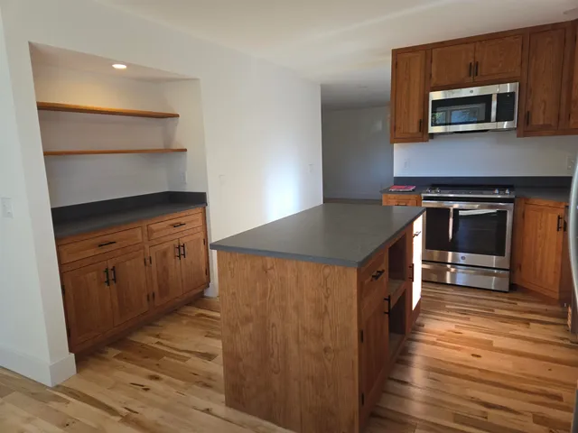 $339,000 | 50 South Court Street, Haverhill, NH 03785