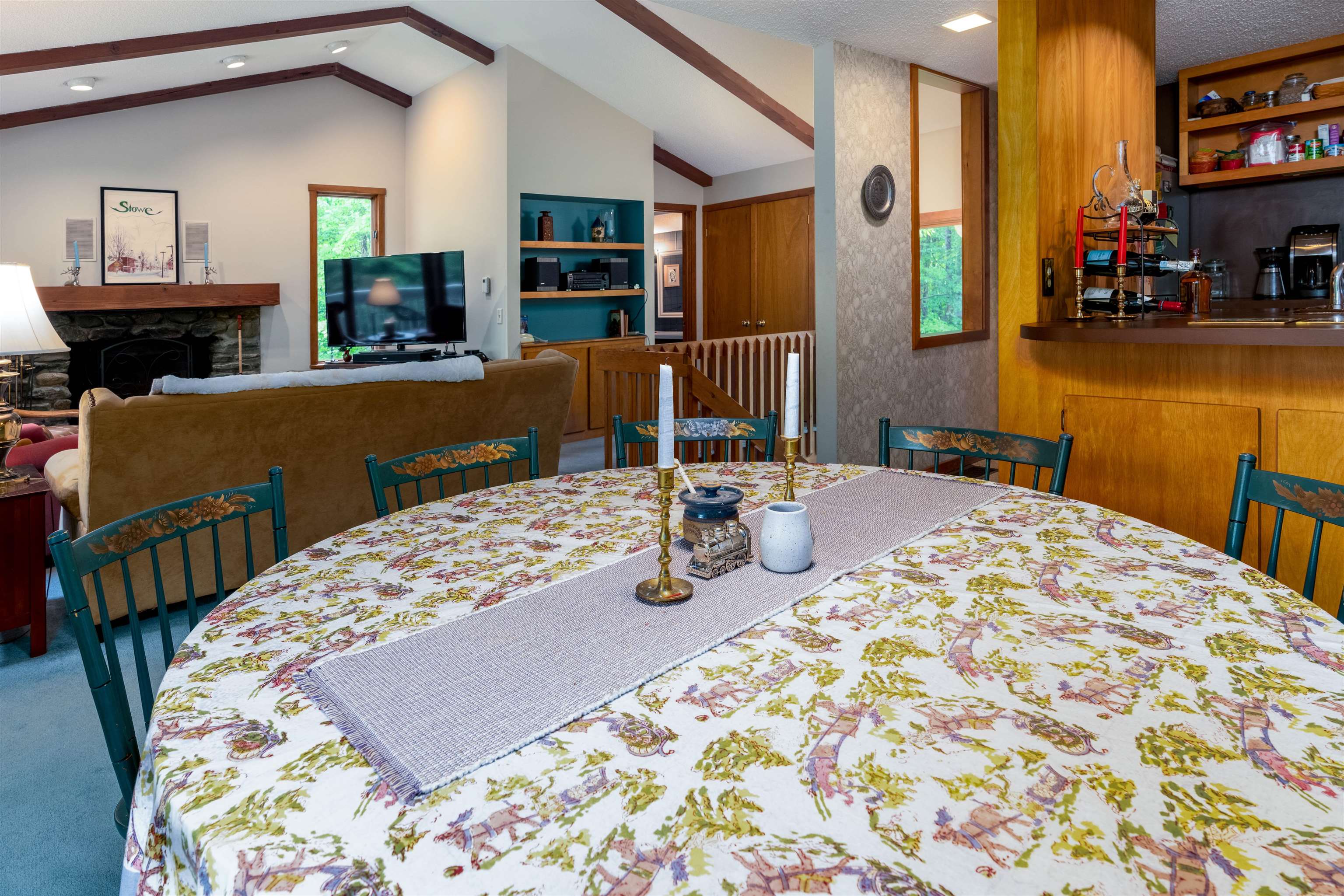 47 Watts Lane Stowe, VT 05672 - Photo 8 of 35