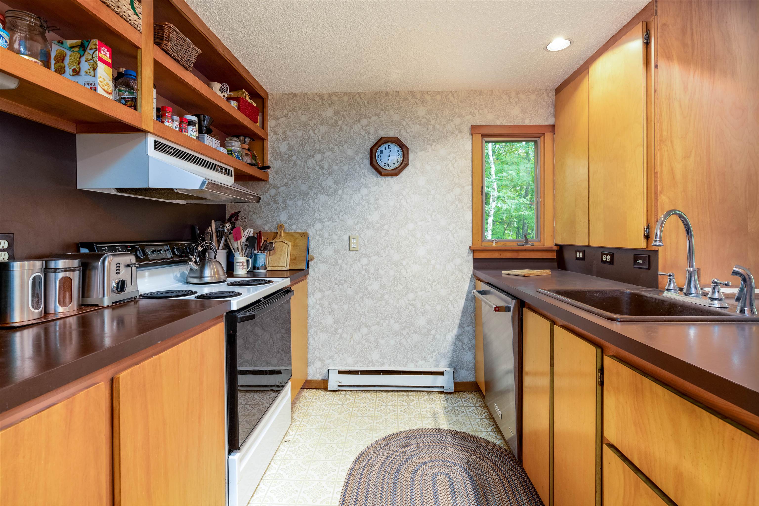 47 Watts Lane Stowe, VT 05672 - Photo 10 of 35