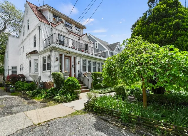 $1,399,900 | 23 Highland Road, Somerville, MA 02144