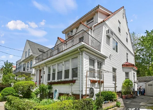 $1,399,900 | 23 Highland Road, Somerville, MA 02144
