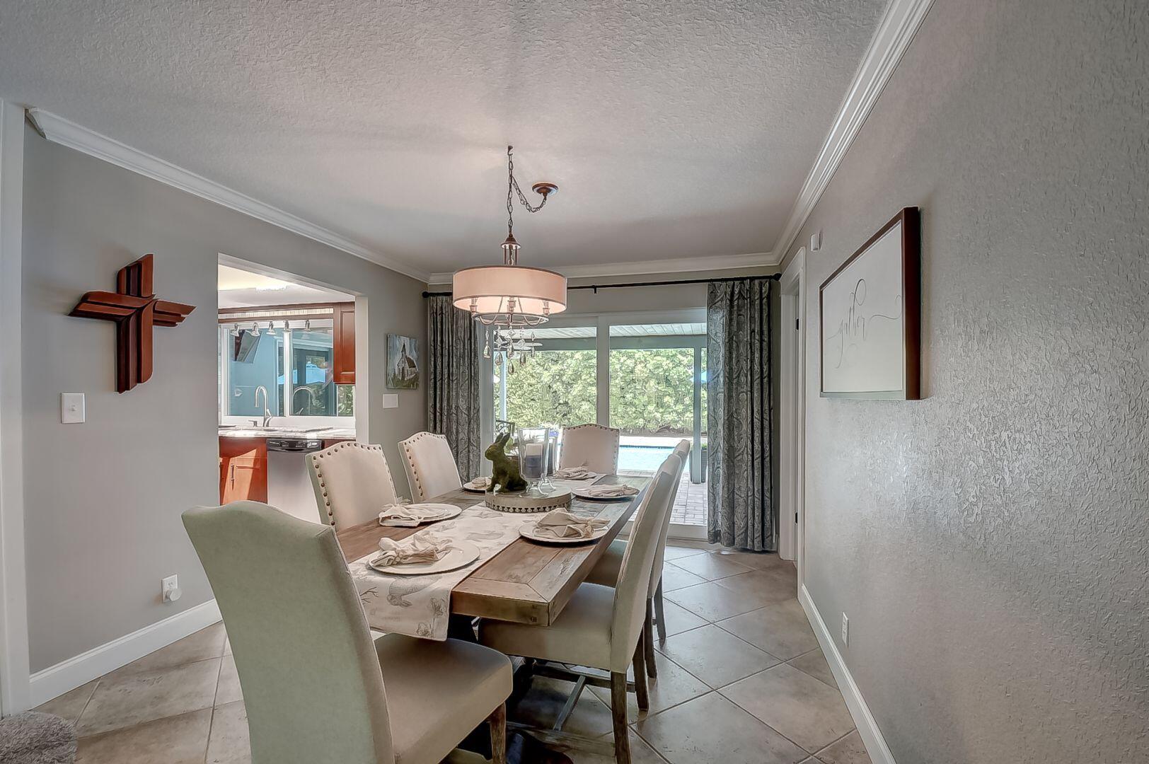 2031 Bonnie Street Boca Raton, FL 33486 - Photo 22 of 59 17_ebf_1082_3_4_5_6