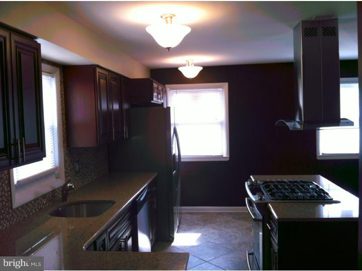 9936 Bridle Road Philadelphia, PA 19115 - Photo 2 of 16 Gallery Image 2