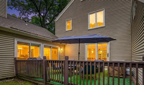 $749,000 | 2 Daybreak, Unit 2, Wayland, MA 01778