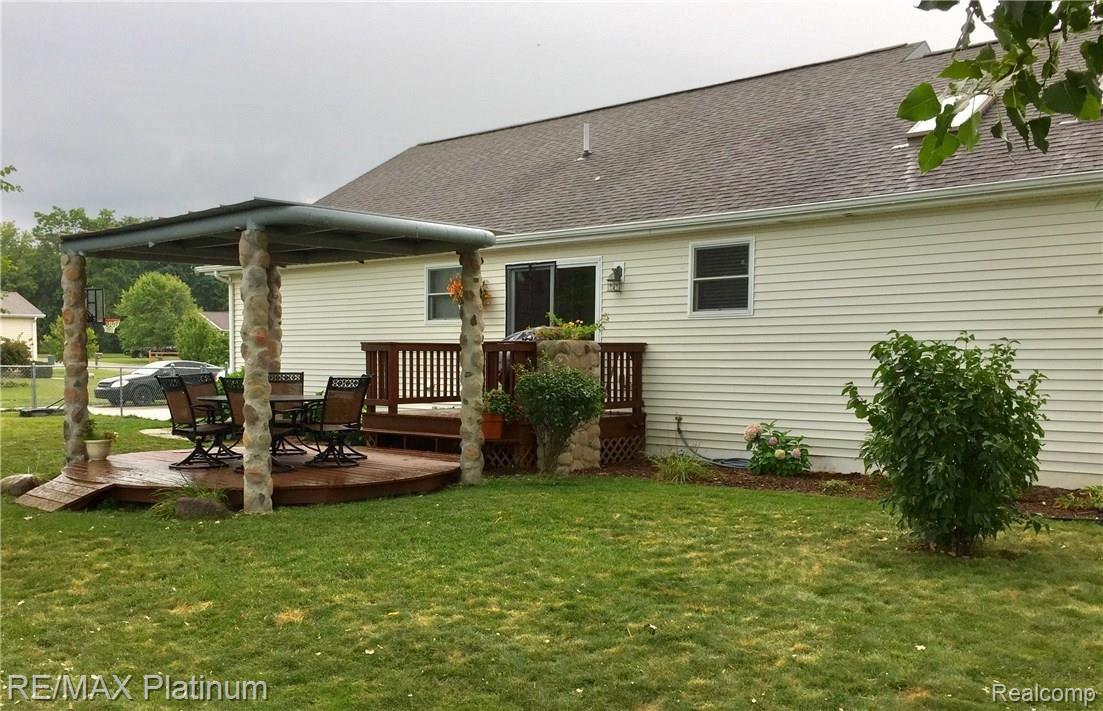 404 West Rolfe Street Perry, MI 48872 - Photo 26 of 29 Rear view
