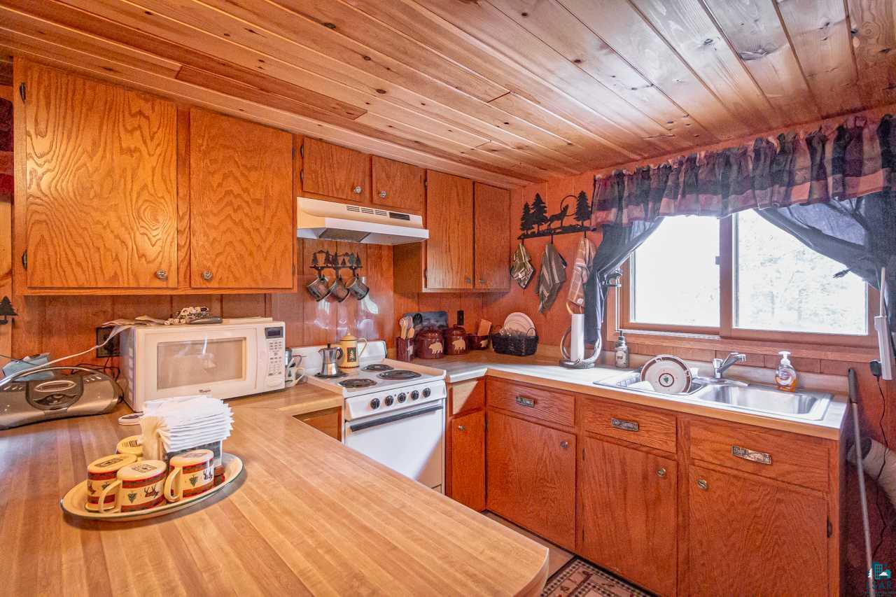 14711 North Country Road Ely, MN 55731 - Photo 18 of 38
