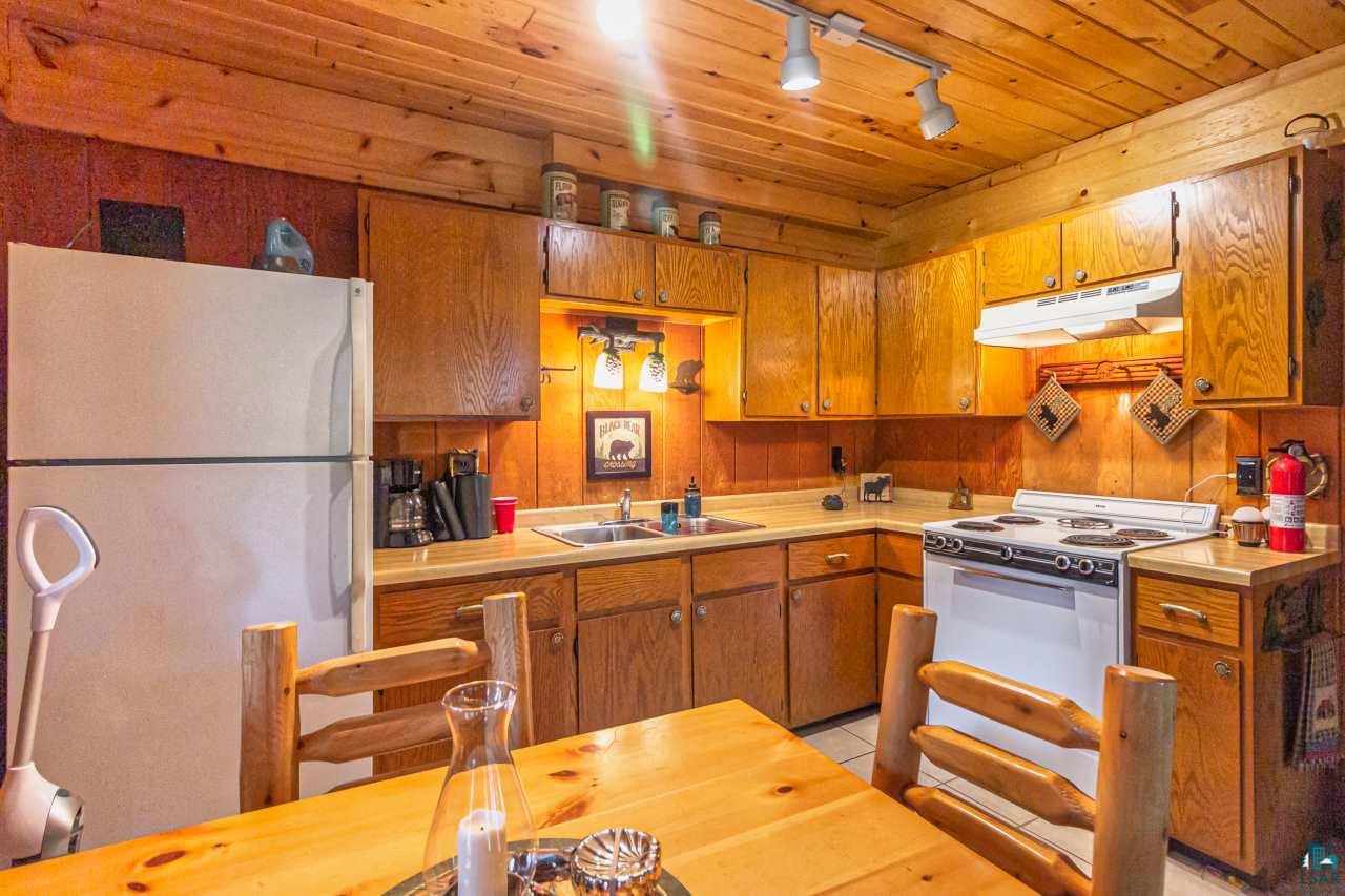 14711 North Country Road Ely, MN 55731 - Photo 3 of 38