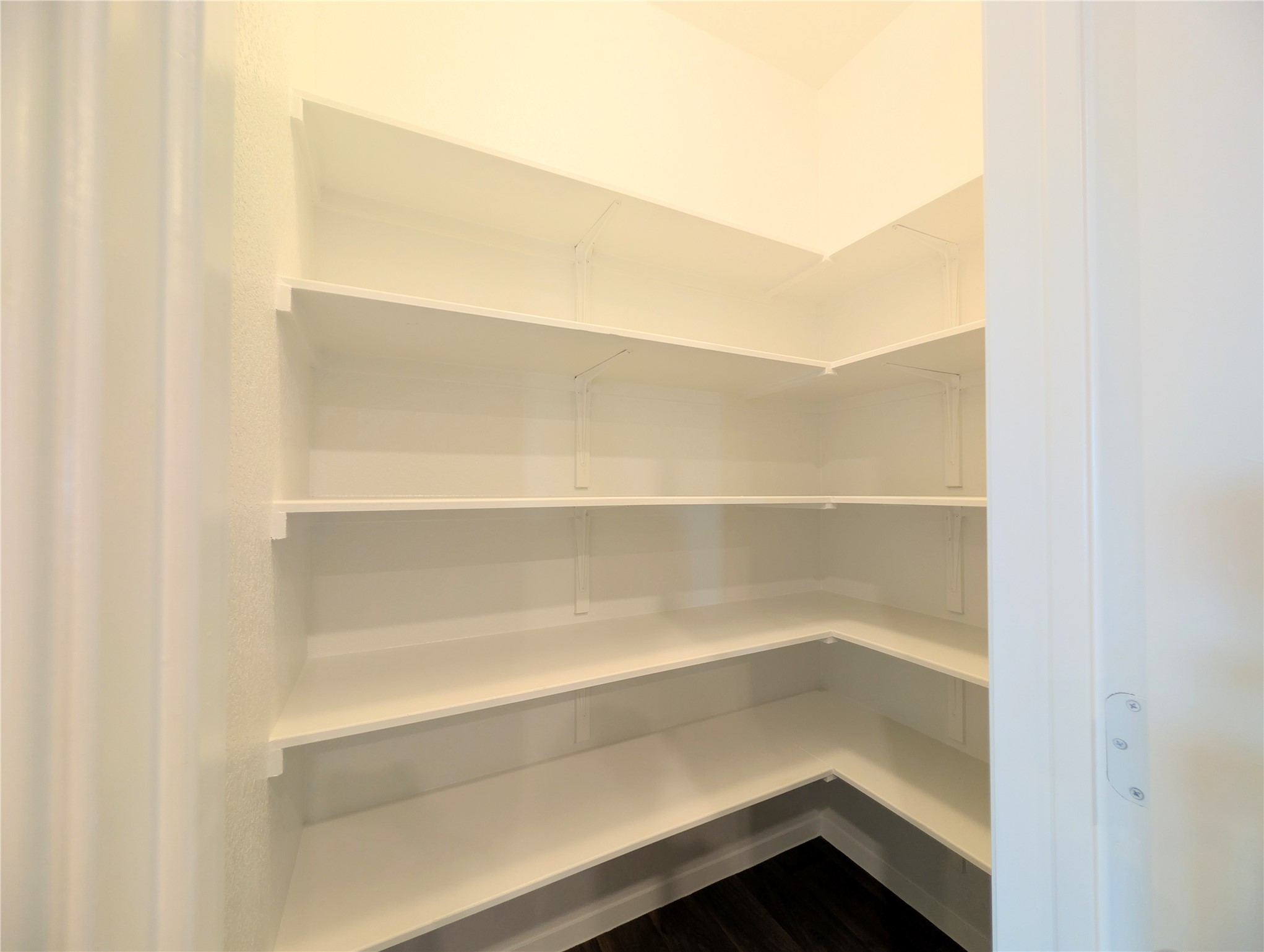 5524 Sacra Cove Austin, TX 78747 - Photo 11 of 37 View of pantry