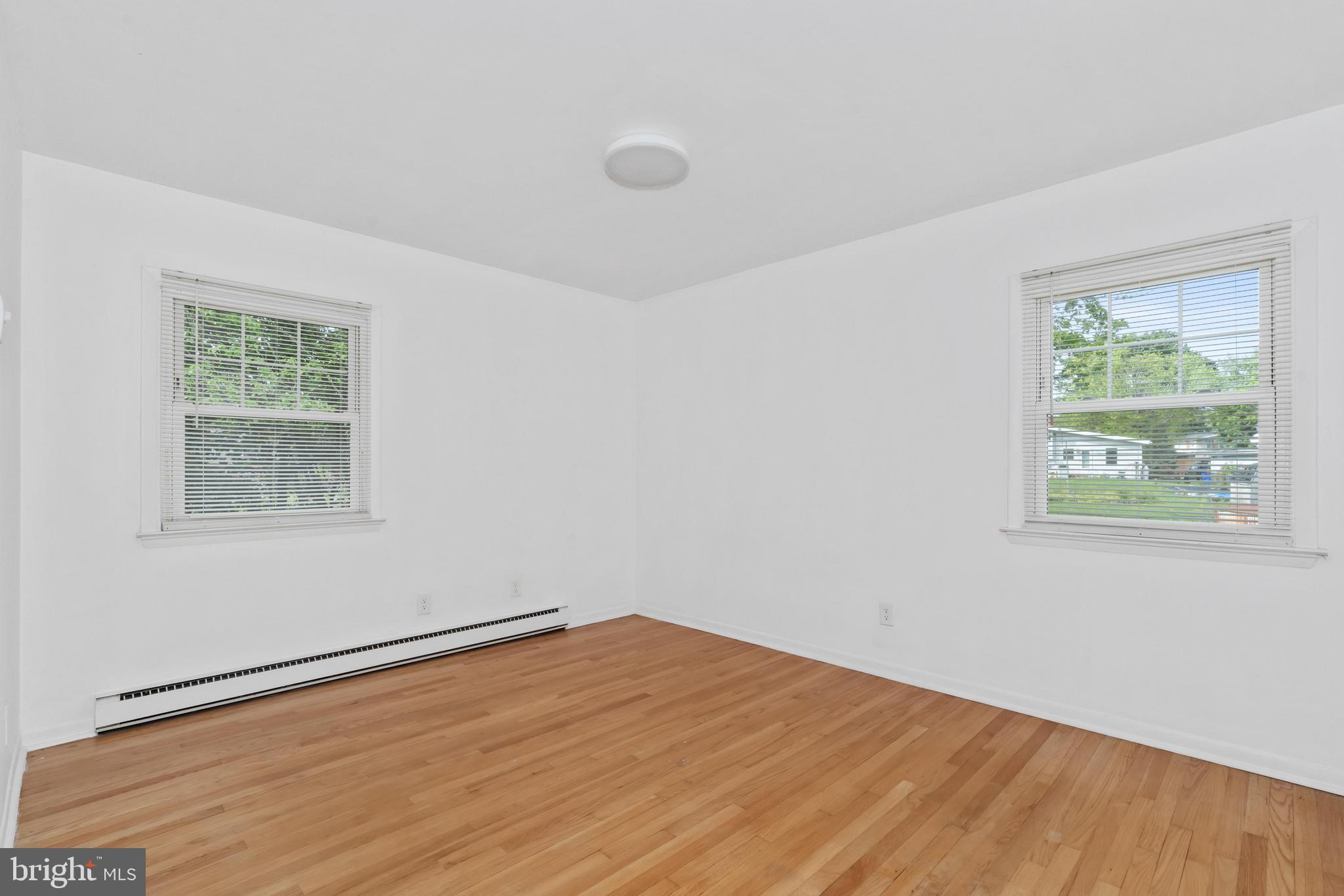 38 Queens Way Newark, DE 19713 - Photo 16 of 28 Bedroom