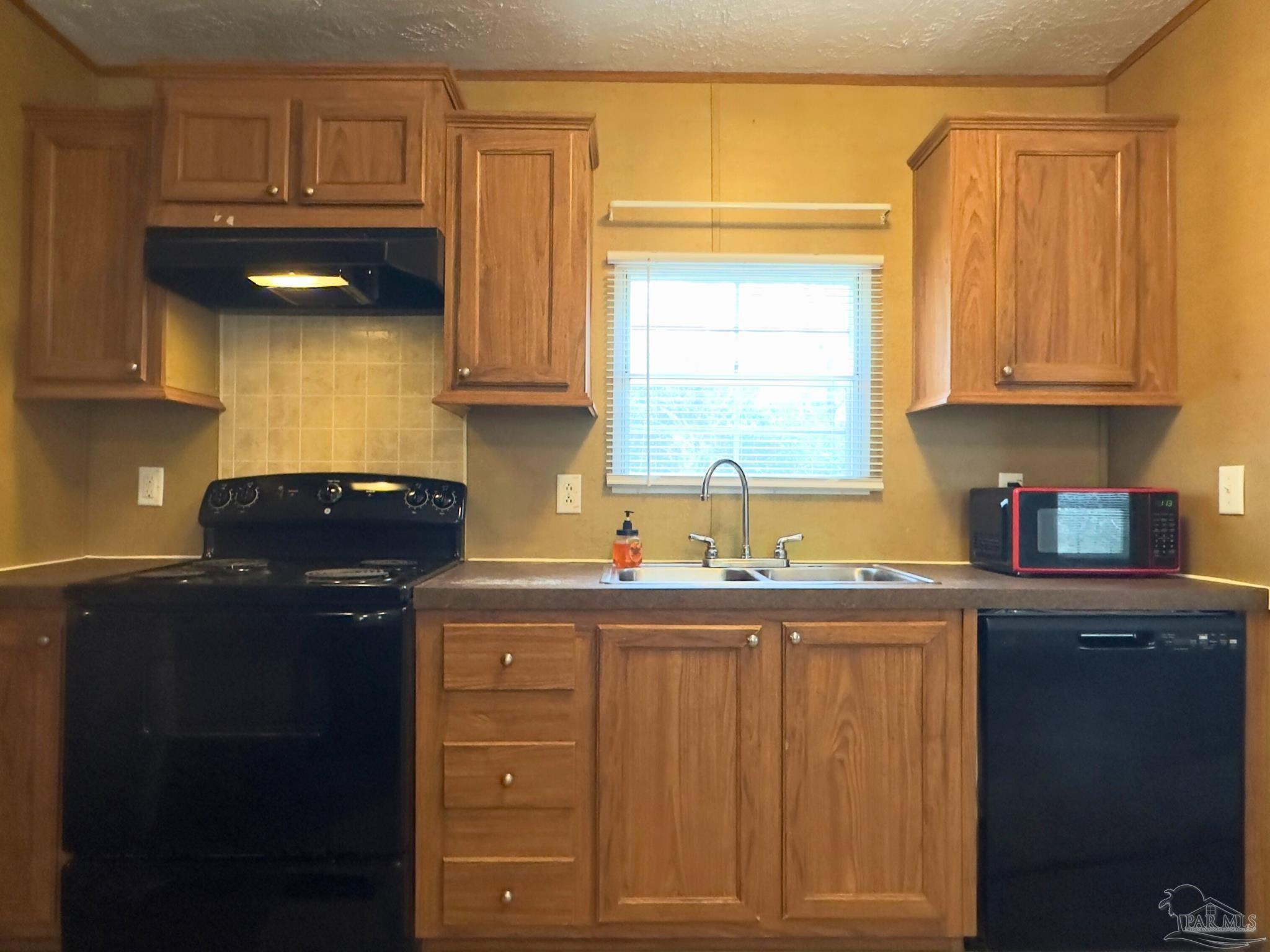 616 Benjulyn Road Cantonment, FL 32533 - Photo 8 of 21 Gallery Image 8