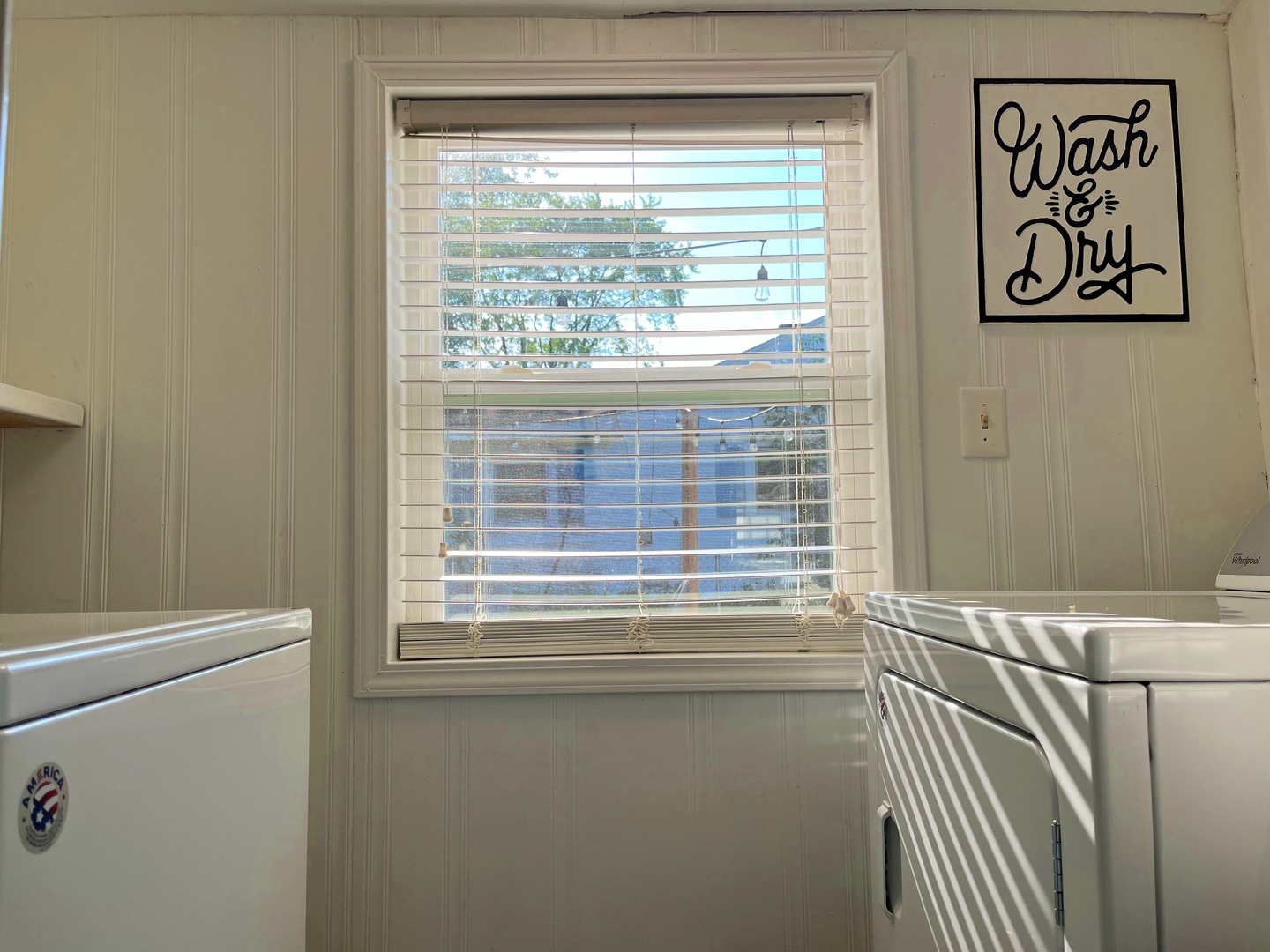 2909 Owl Drive Rolling Meadows, IL 60008 - Photo 10 of 11 a view of a door and a window