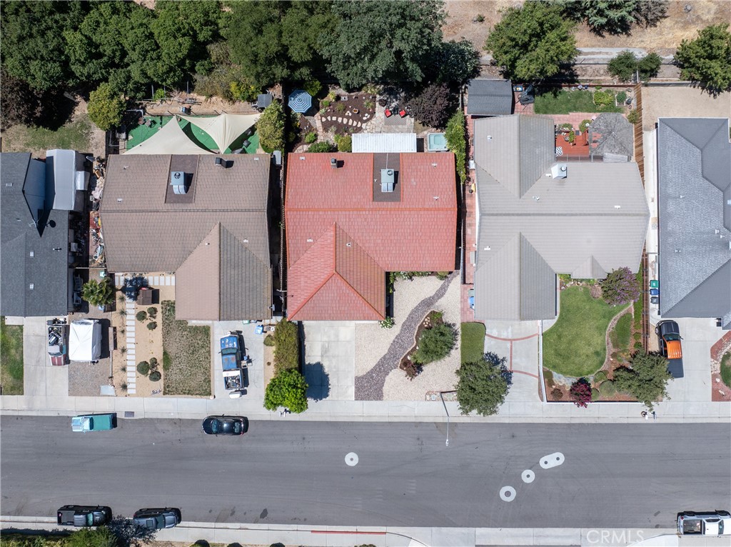 415 Veronica Drive Paso Robles, CA 93446 - Photo 2 of 40