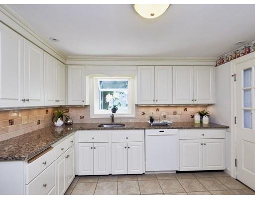 32 Bennington Street Needham, MA 02494 - Photo 4 of 14 Gallery Image 4