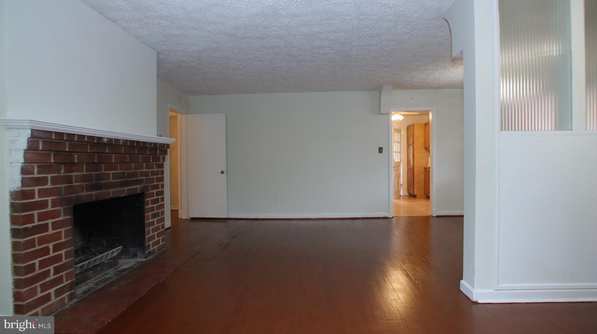 5407 Sargent Road Hyattsville, MD 20782 - Photo 4 of 23