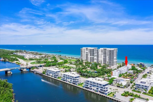 $2,575,000 | 332 Balboa Street, Hollywood, FL 33019