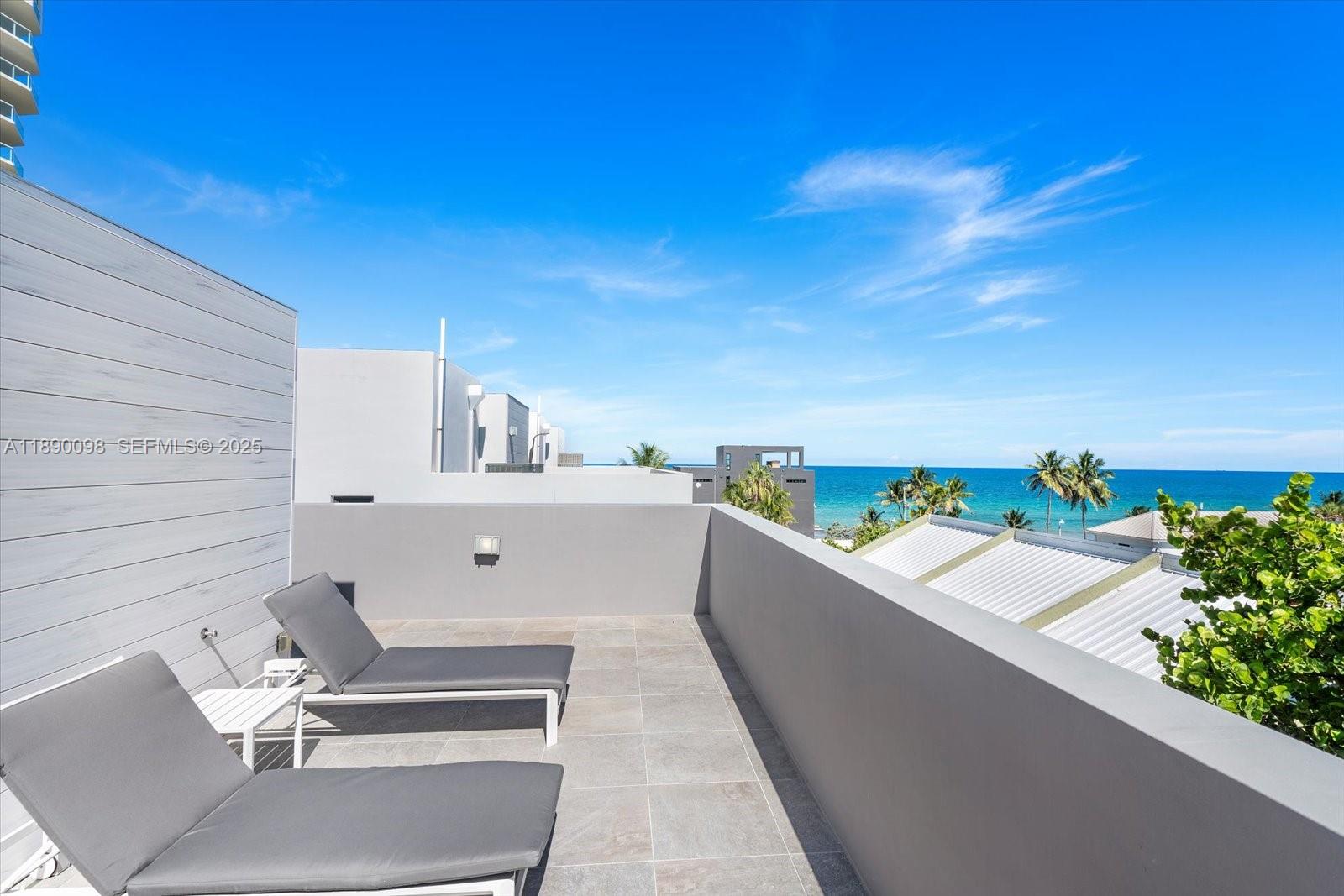 332 Balboa Street Hollywood, FL 33019 - Photo 12 of 42