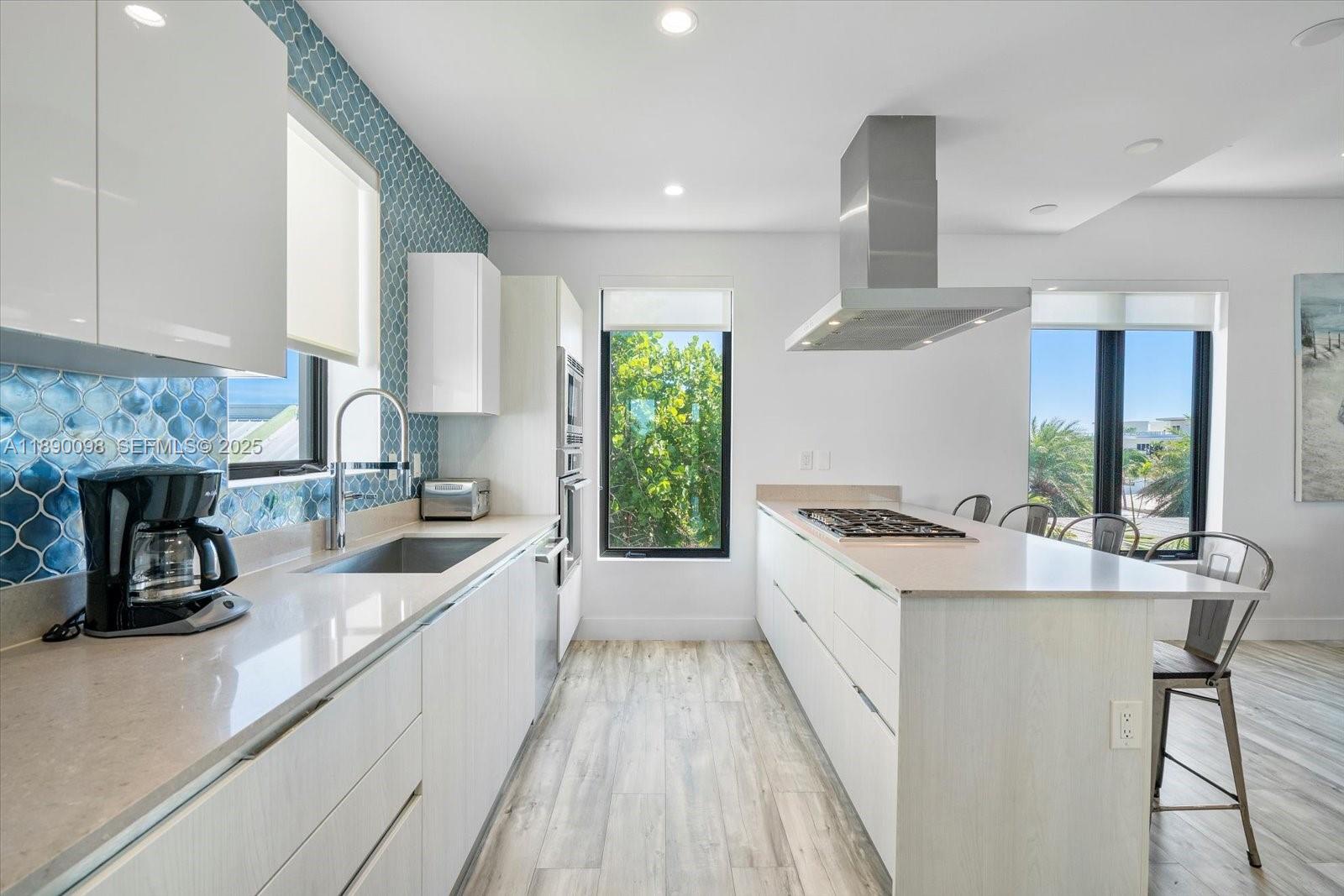 332 Balboa Street Hollywood, FL 33019 - Photo 13 of 42