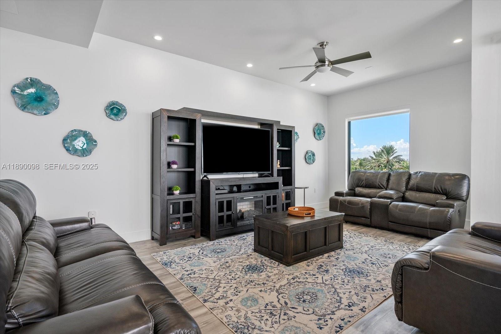 332 Balboa Street Hollywood, FL 33019 - Photo 27 of 42