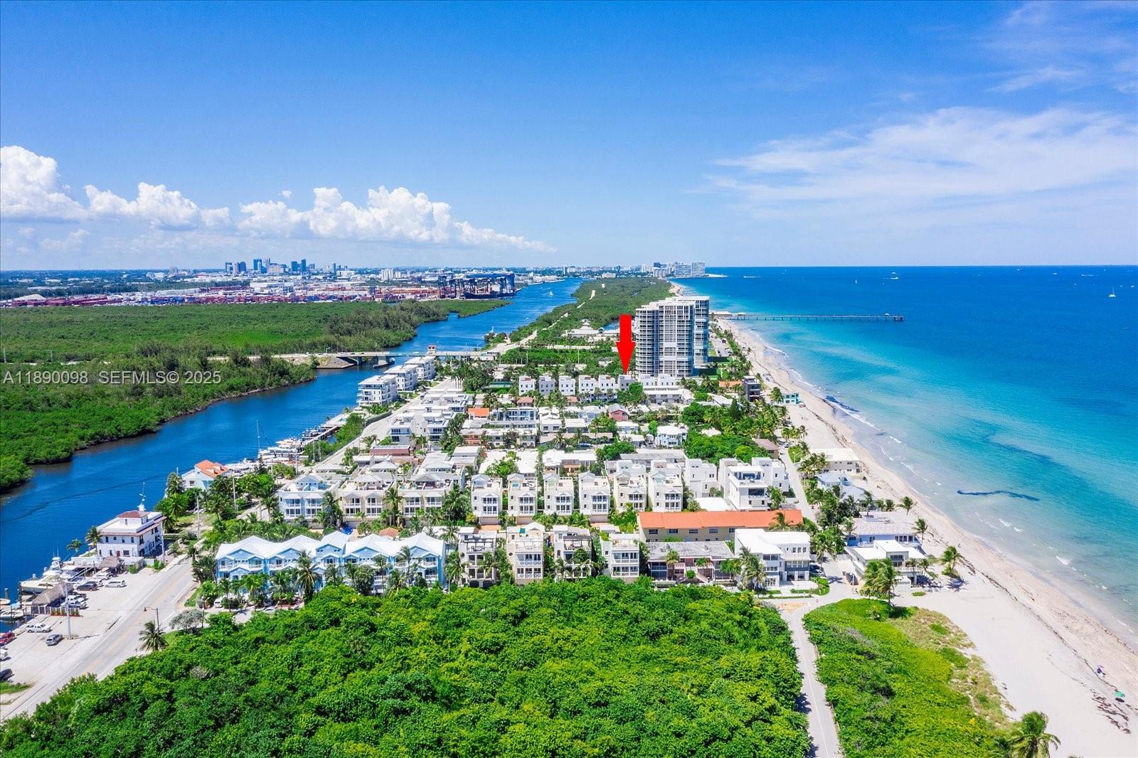 332 Balboa Street Hollywood, FL 33019 - Photo 4 of 42