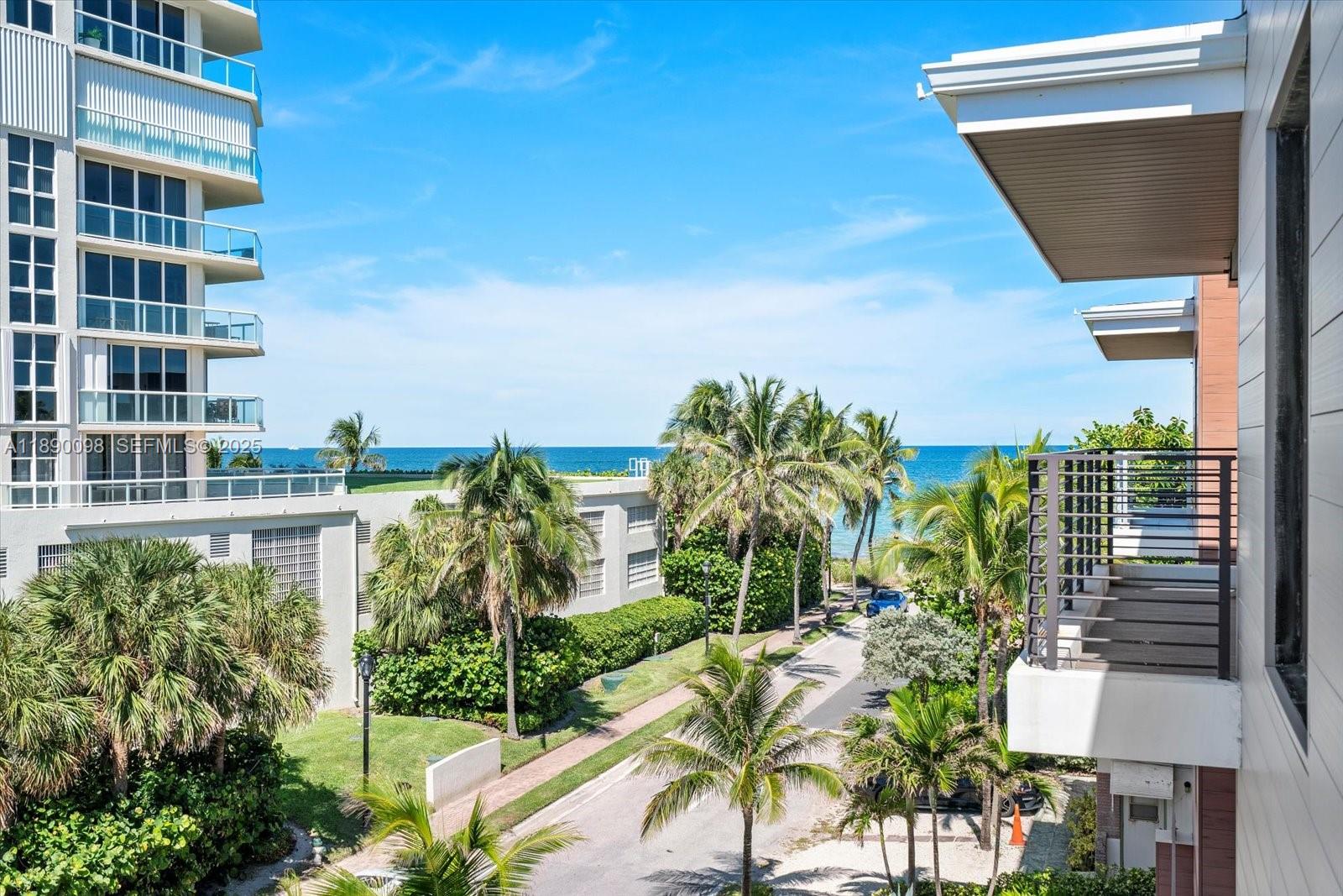 332 Balboa Street Hollywood, FL 33019 - Photo 8 of 42