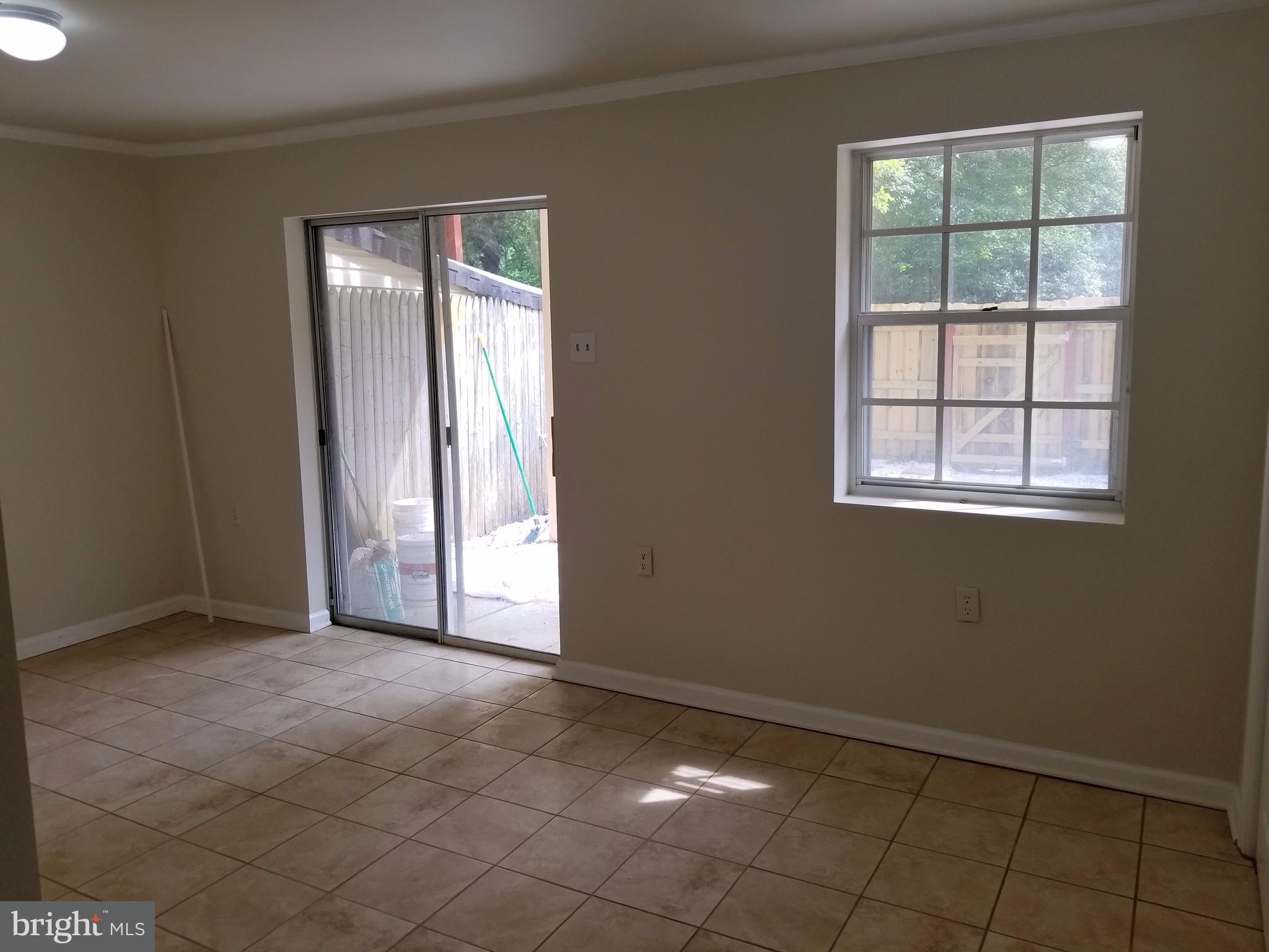 1675 Colonial Way Frederick, MD 21702 - Photo 22 of 30 Family Room