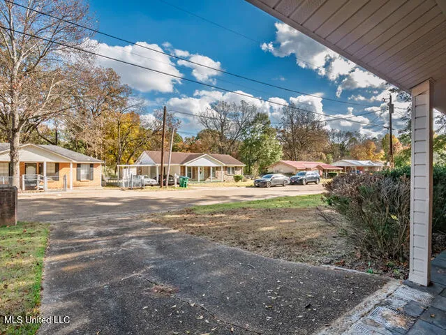 $165,000 | 218 Edwin Circle, Sardis, MS 38666