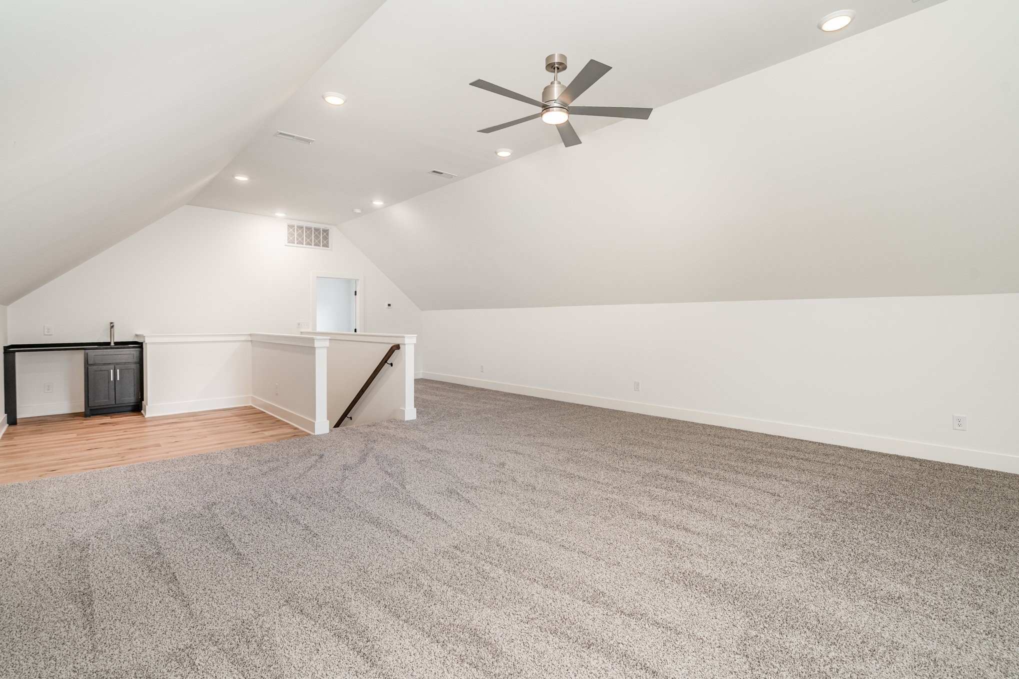 95 Crenshaw Road Hartsville, TN 37074 - Photo 19 of 31 an empty room with closet and windows