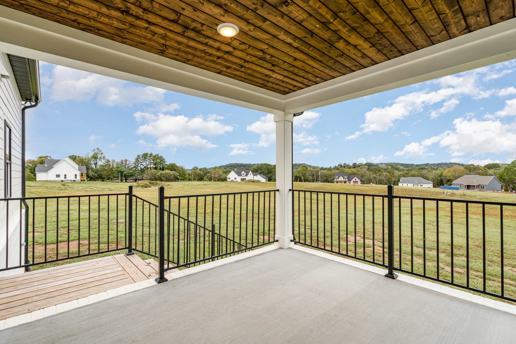 95 Crenshaw Road Hartsville, TN 37074 - Photo 25 of 31 a view of a balcony with city view